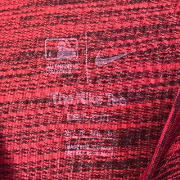 Nike MLB Phillies Red Velocity Short Sleeve Performance Tee Men XS Dri-Fit - Picture 3 of 4